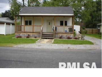 121 West 7th Street Flora, IL 62839 - Photo 1 of 12 Gallery Image 1
