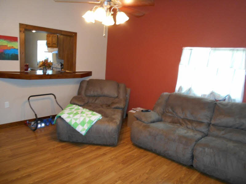 121 West 7th Street Flora, IL 62839 - Photo 4 of 12 Gallery Image 4