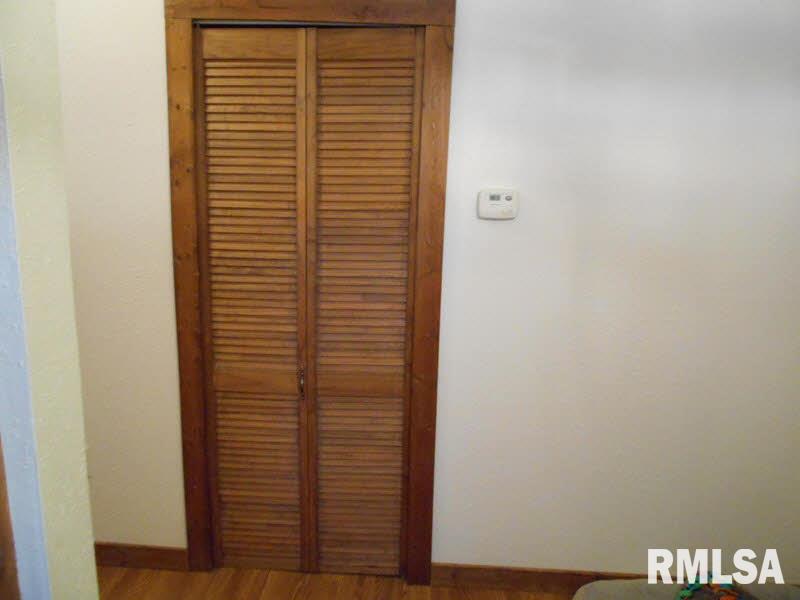 121 West 7th Street Flora, IL 62839 - Photo 7 of 12 Gallery Image 7