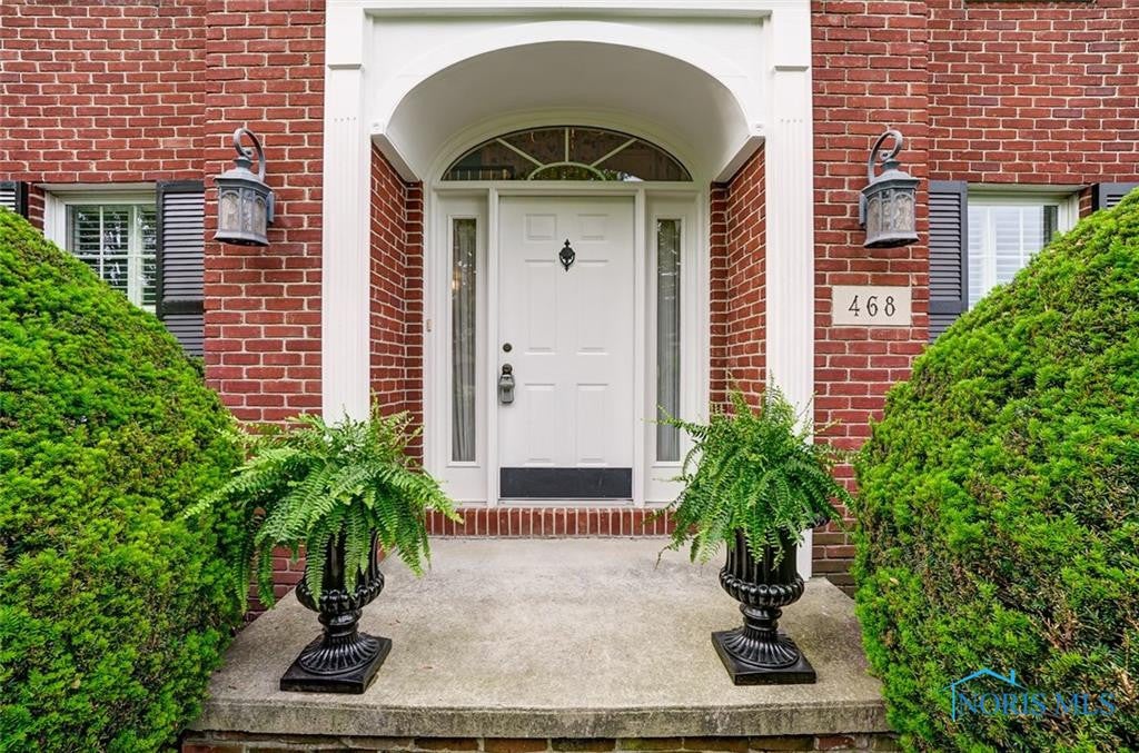 468 Rutledge Court Perrysburg, OH 43551 - Photo 2 of 50 Gallery Image 2