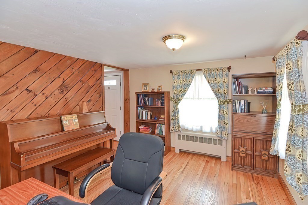 22 Dean Road Ashland, MA 01721 - Photo 16 of 42 Gallery Image 16
