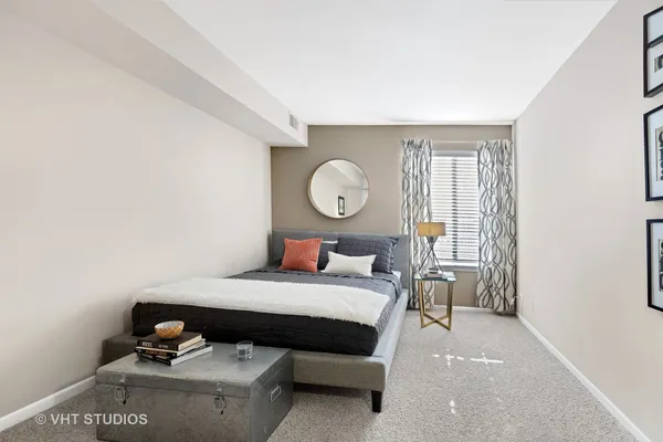 $2,042 | 1651 Westminster Drive, Unit 105, Naperville, IL 60563