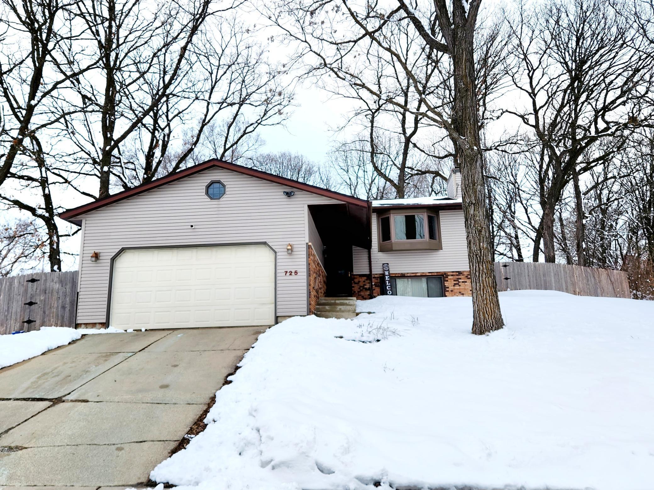 725 Meadow Run Drive Southwest Rochester, MN 55902 - Photo 1 of 20