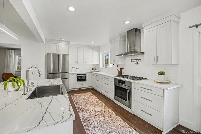 $1,095,000 | 1330 Dahlia Street, Denver, CO 80220