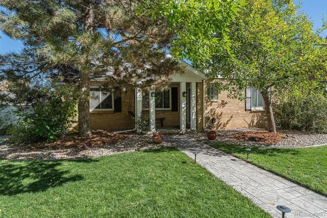 $1,095,000 | 1330 Dahlia Street, Denver, CO 80220