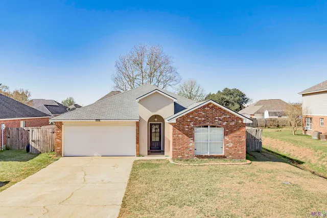 $239,900 | 36001 Portsmouth Drive, Denham Springs, LA 70706