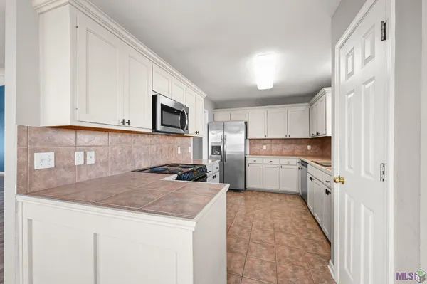 $234,900 | 36001 Portsmouth Drive, Denham Springs, LA 70706