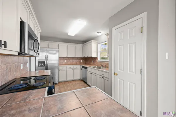 $234,900 | 36001 Portsmouth Drive, Denham Springs, LA 70706
