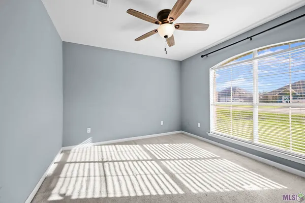 $234,900 | 36001 Portsmouth Drive, Denham Springs, LA 70706