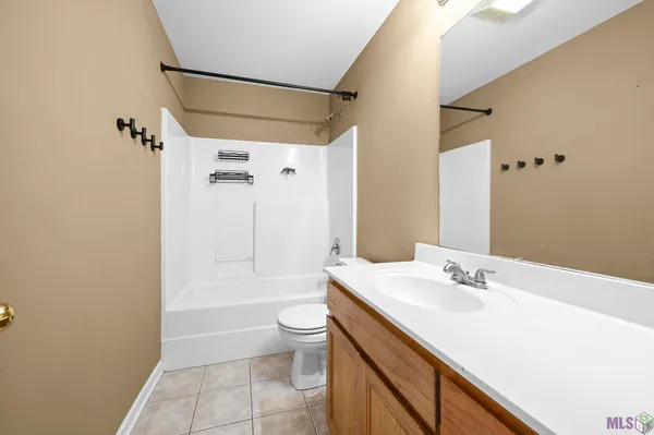 $234,900 | 36001 Portsmouth Drive, Denham Springs, LA 70706