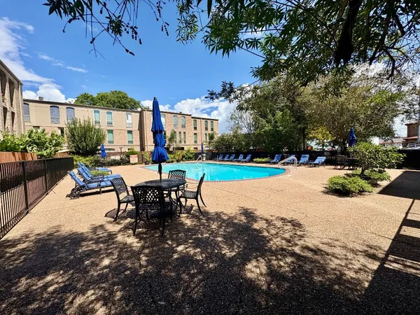 $1,495 | 4635 Wild Indigo Street, Unit 503, Houston, TX 77027