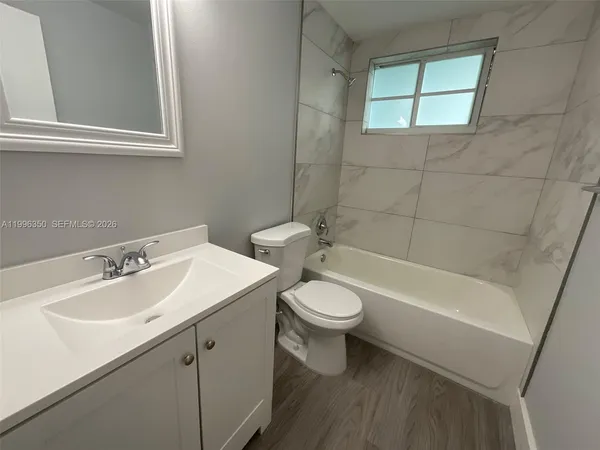 $1,700 | 1026 Pennsylvania Avenue, Unit 2, Miami Beach, FL 33139