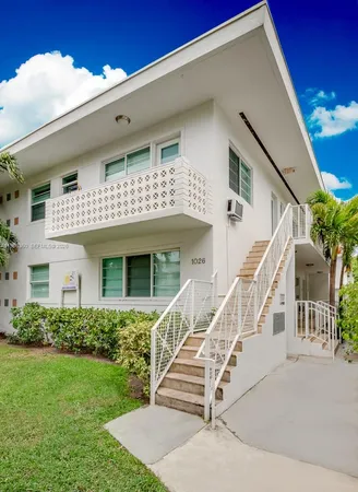 $1,700 | 1026 Pennsylvania Avenue, Unit 2, Miami Beach, FL 33139