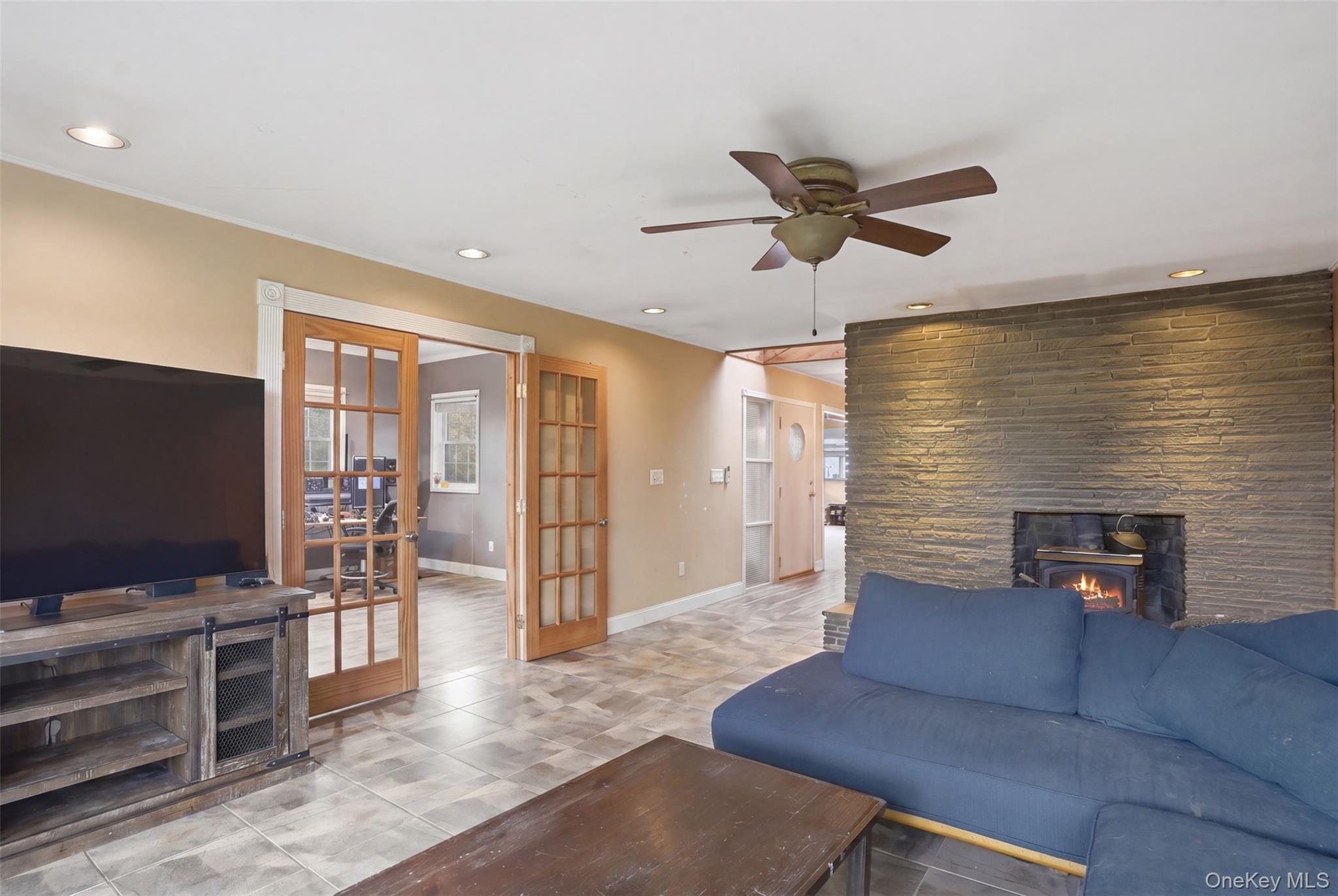 79 Hornbeck Road Poughkeepsie, NY 12603 - Photo 5 of 34