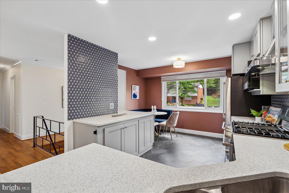 9817 Cherry Tree Lane Silver Spring, MD 20901 - Photo 16 of 73