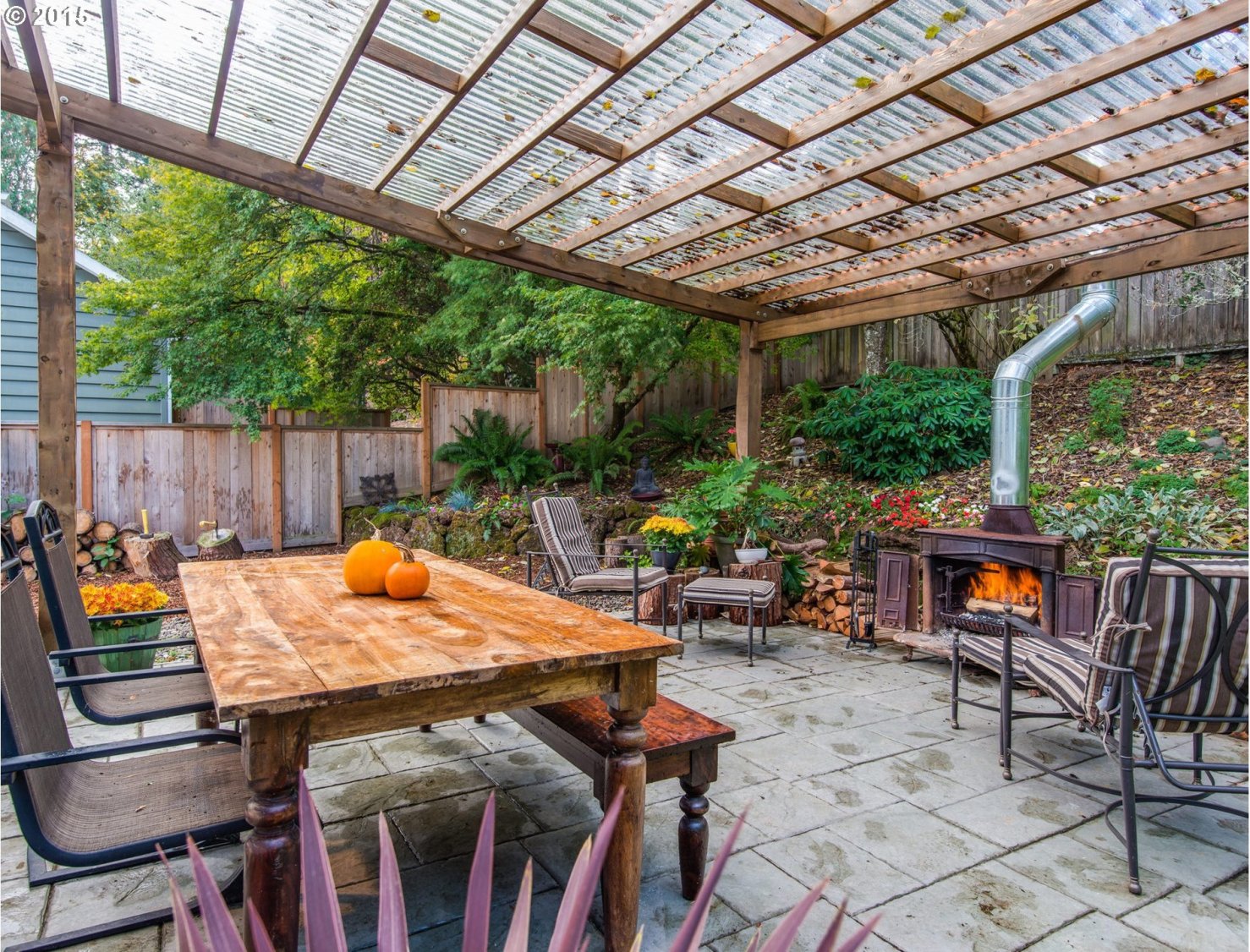 9921 Southwest Lancaster Road Portland, OR 97219 - Photo 16 of 19 Gallery Image 16