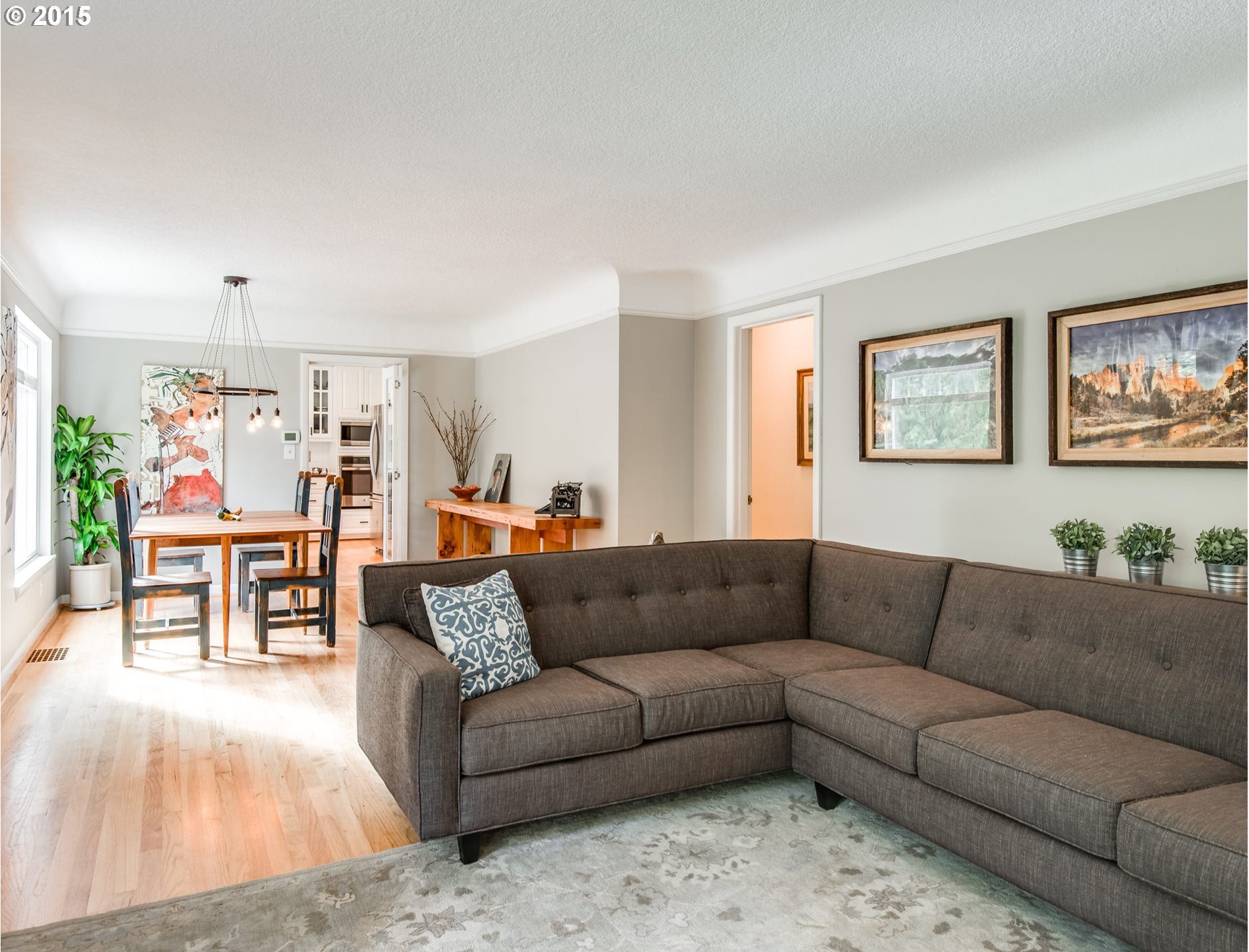 9921 Southwest Lancaster Road Portland, OR 97219 - Photo 4 of 19 Gallery Image 4