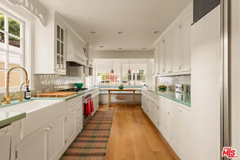 $22,000,000 | Undisclosed Address, Malibu, CA 90265