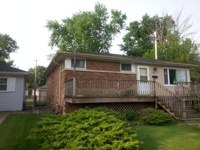 3517 Adams Street Lansing, IL 60438 - Photo 1 of 6