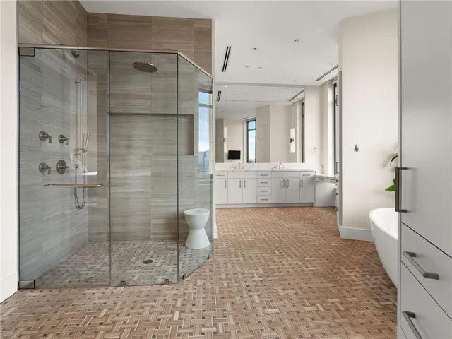 $18,500 | 3376 Peachtree Road Northeast, Unit 35B, Atlanta, GA 30326