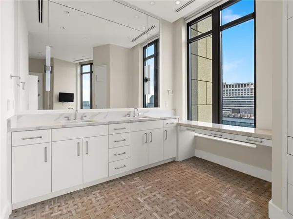 $18,500 | 3376 Peachtree Road Northeast, Unit 35B, Atlanta, GA 30326