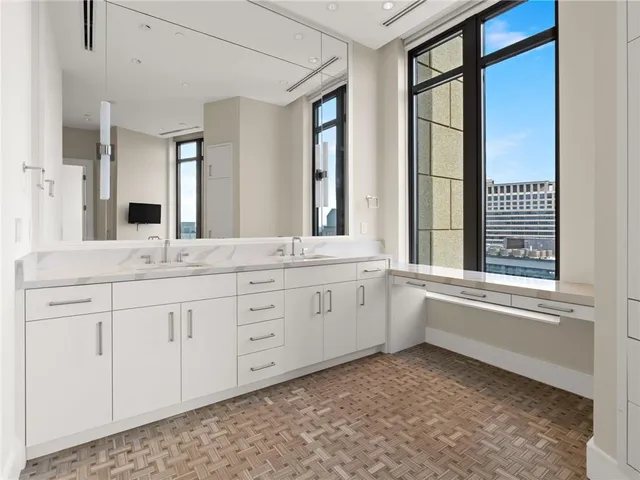 $18,500 | 3376 Peachtree Road Northeast, Unit 35B, Atlanta, GA 30326