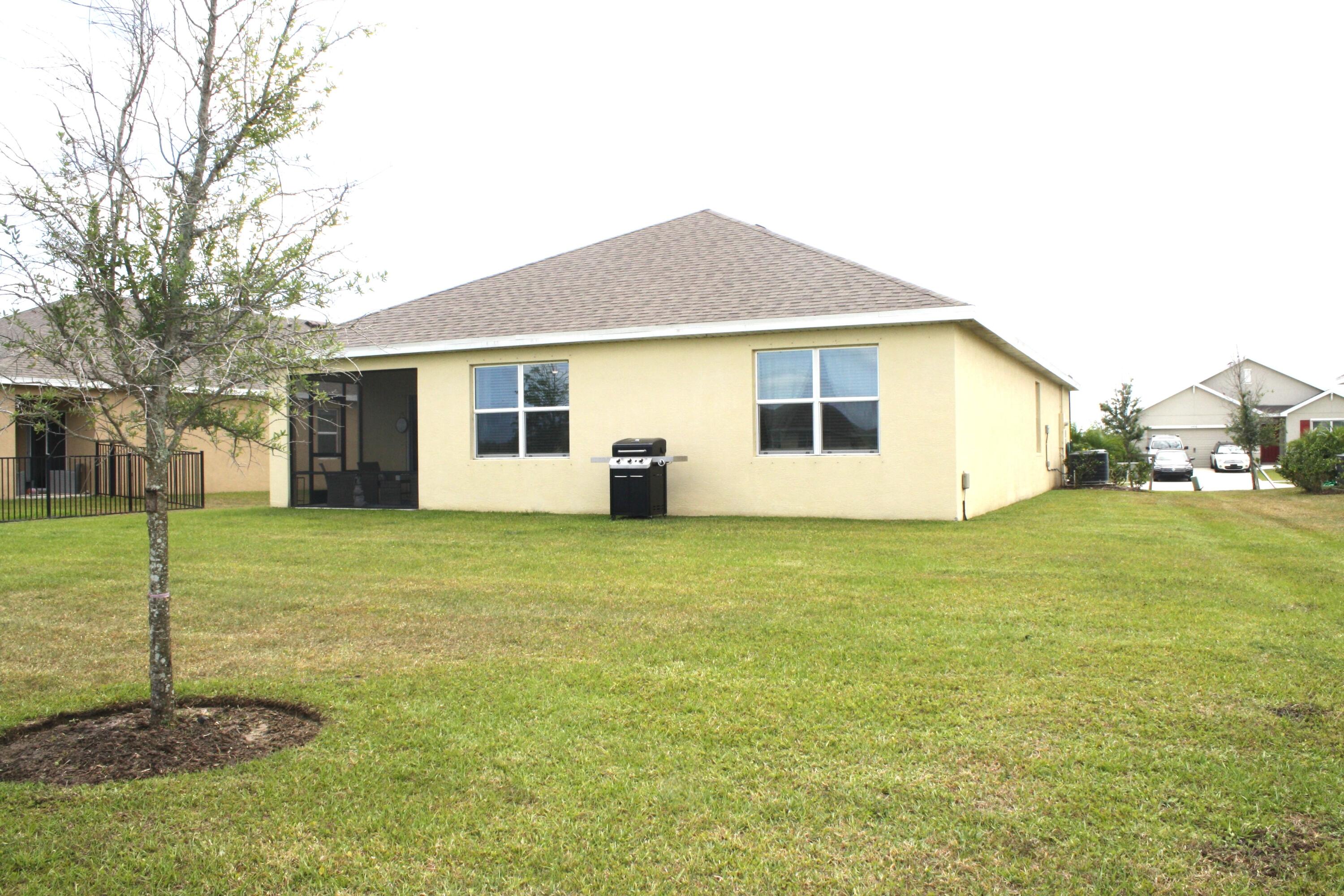 3453 Trinity Circle Fort Pierce, FL 34945 - Photo 18 of 21 IMG_2382