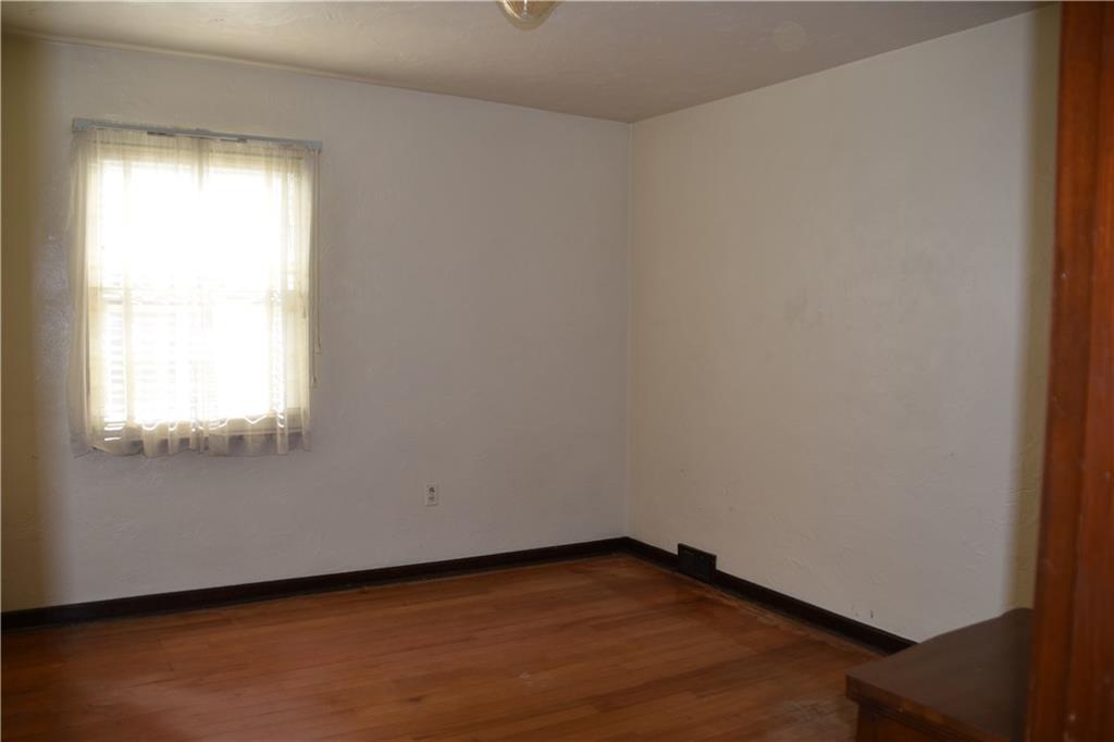 327 Siebert Road Pittsburgh, PA 15237 - Photo 16 of 19