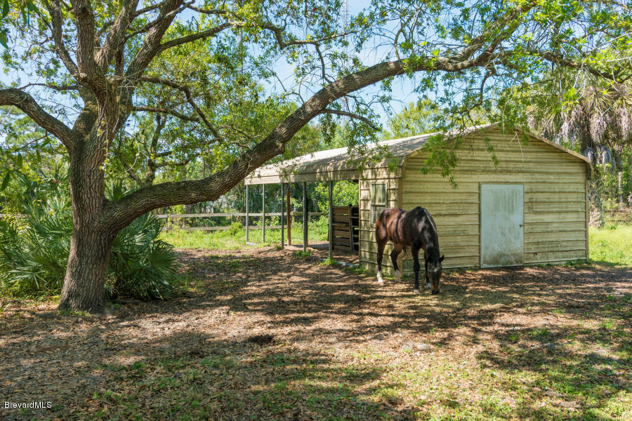 1856 Rustic Lane Melbourne, FL 32934 - Photo 15 of 17 outside