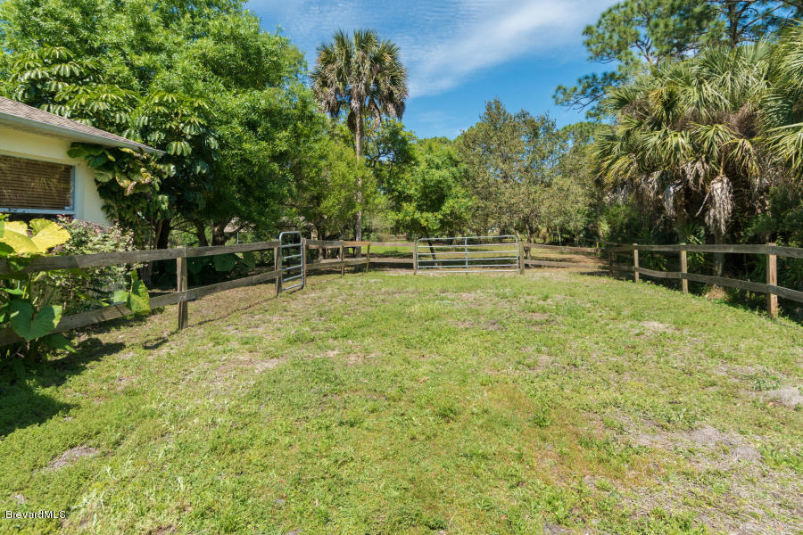 1856 Rustic Lane Melbourne, FL 32934 - Photo 16 of 17 outside 5