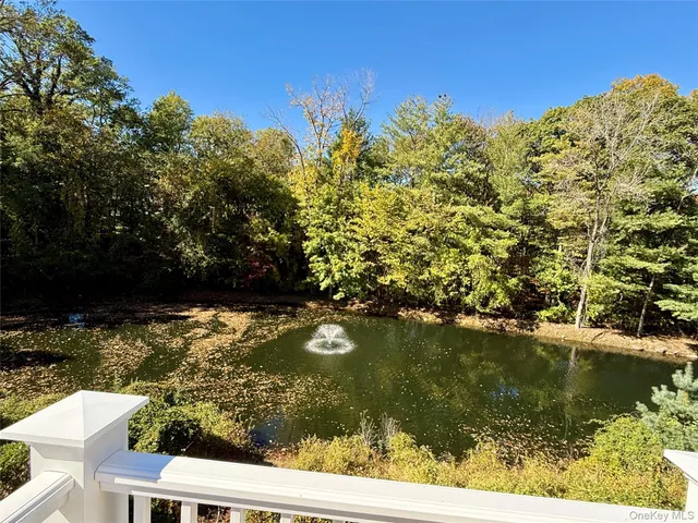 $1,390,000 | 7 Cobblefield Lane, White Plains, NY 10605