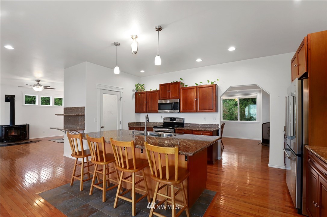 143 Sentinel Firs Road Port Hadlock, WA 98339 - Photo 12 of 40 Gallery Image 12