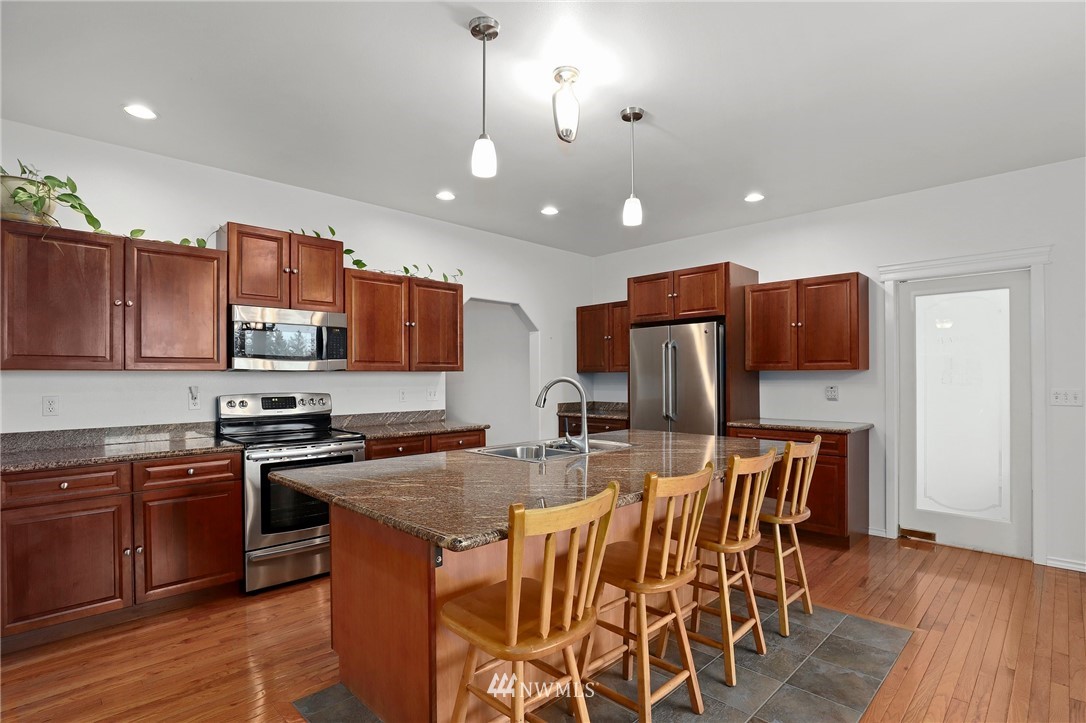 143 Sentinel Firs Road Port Hadlock, WA 98339 - Photo 8 of 40 Gallery Image 8