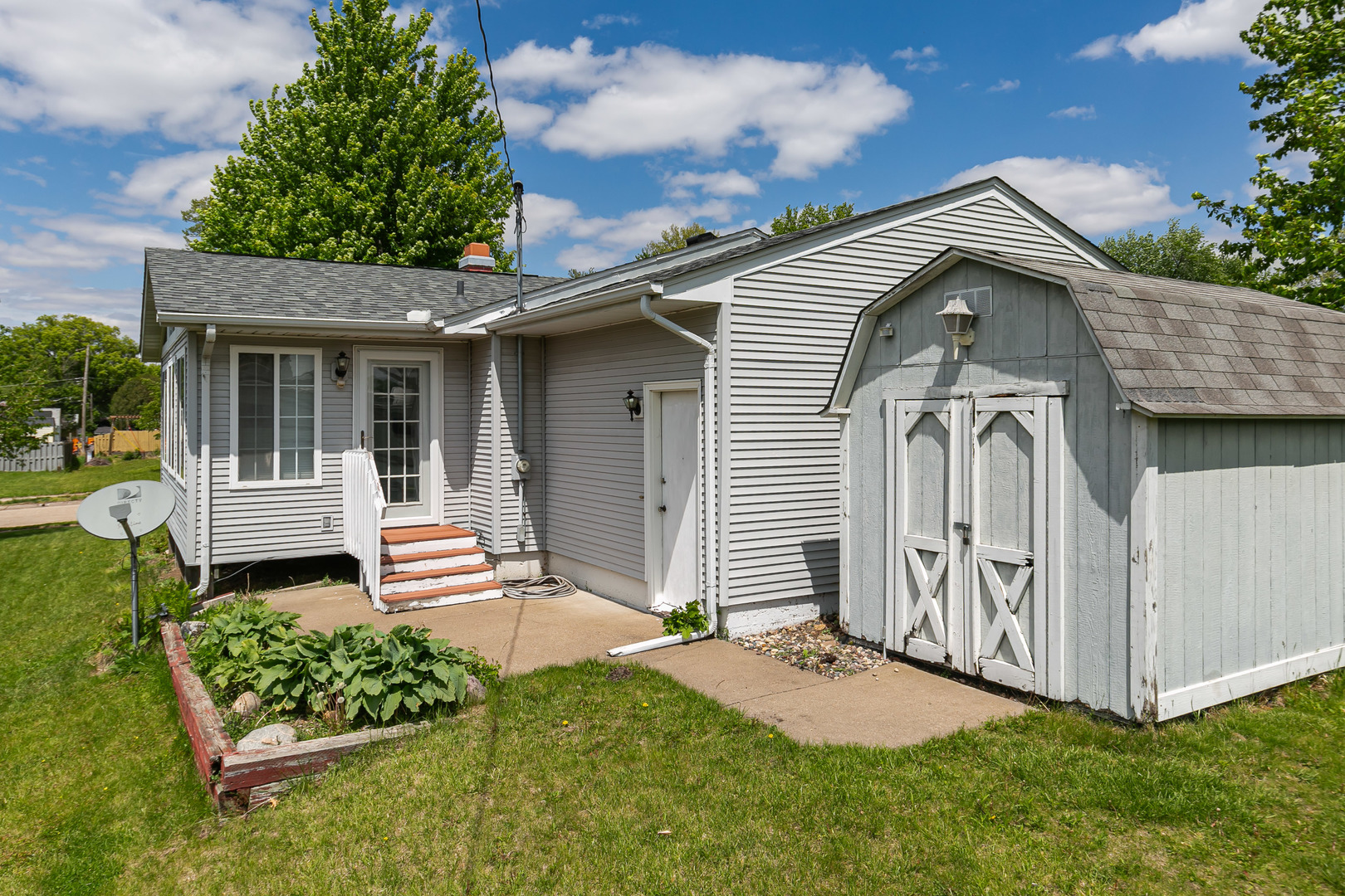 2222 Hillandale Road Davenport, IA 52804 - Photo 32 of 32