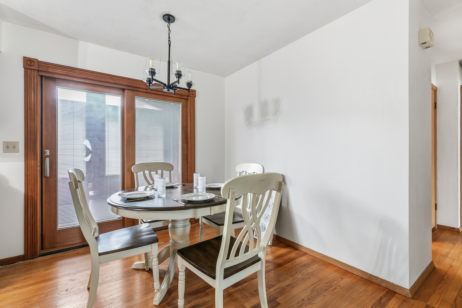 2222 Hillandale Road Davenport, IA 52804 - Photo 10 of 32