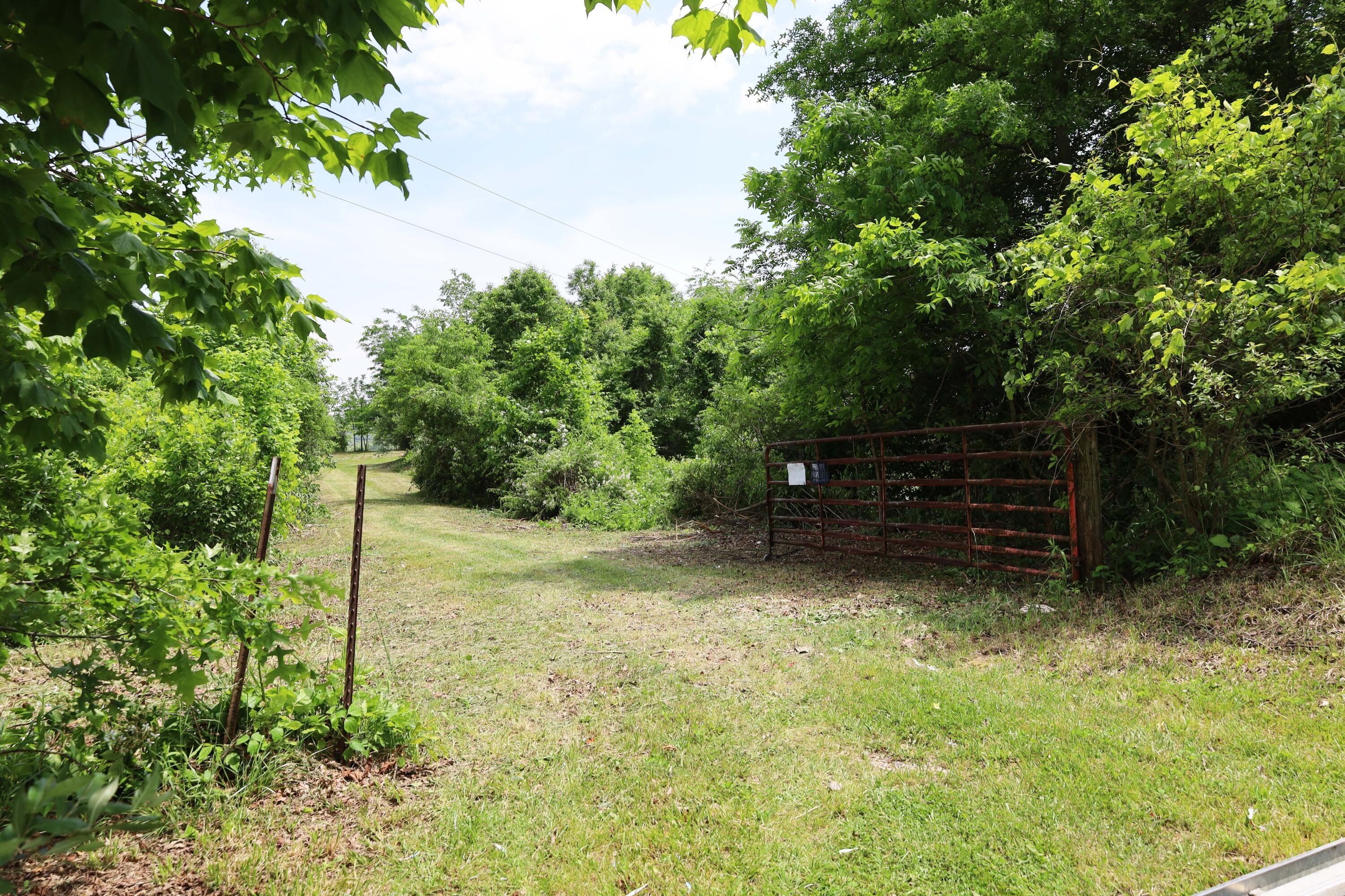 0 Schoolhouse Road Frazeysburg, OH 43822 - Photo 8 of 31 IMG_9560