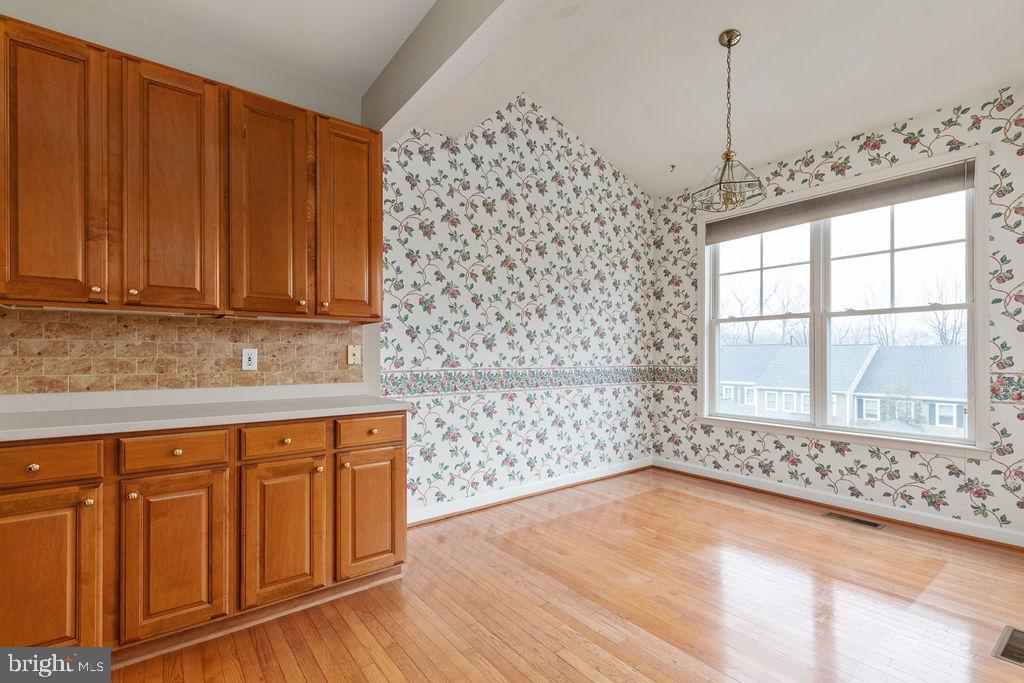 11121 Little Compton Drive Reston, VA 20191 - Photo 11 of 37 Gallery Image 11