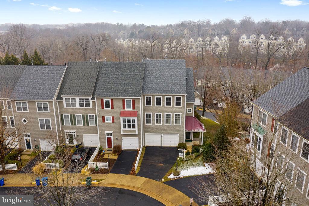 11121 Little Compton Drive Reston, VA 20191 - Photo 30 of 37 Gallery Image 30