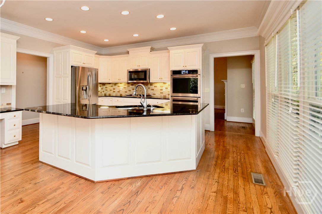 218 Thornhill Drive Athens, GA 30607 - Photo 9 of 68