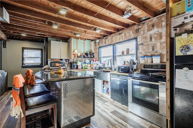 $449,900 | 5692 Pittsford Palmyra Road, Pittsford, NY 14534