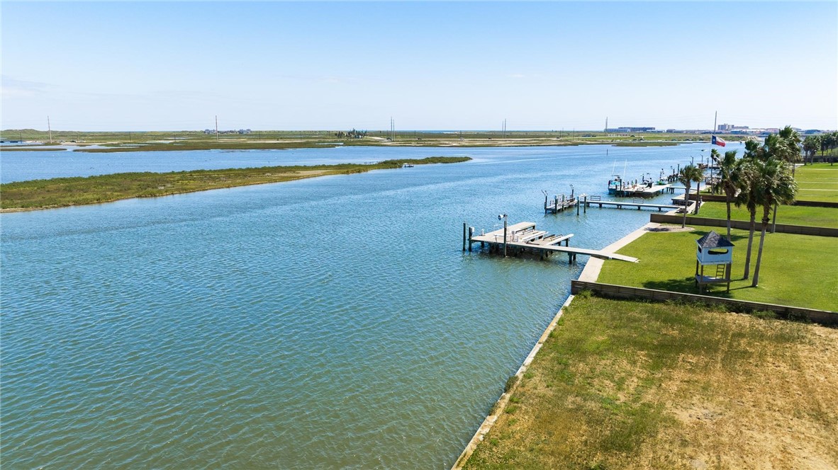 14208 Playa Del Rey Corpus Christi, TX 78418 - Photo 7 of 18