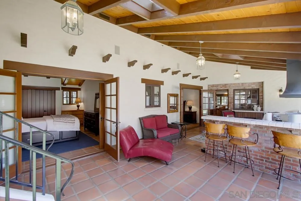 5443 Calzada Del Bosque Rancho Santa Fe, CA 92067 - Photo 19 of 70