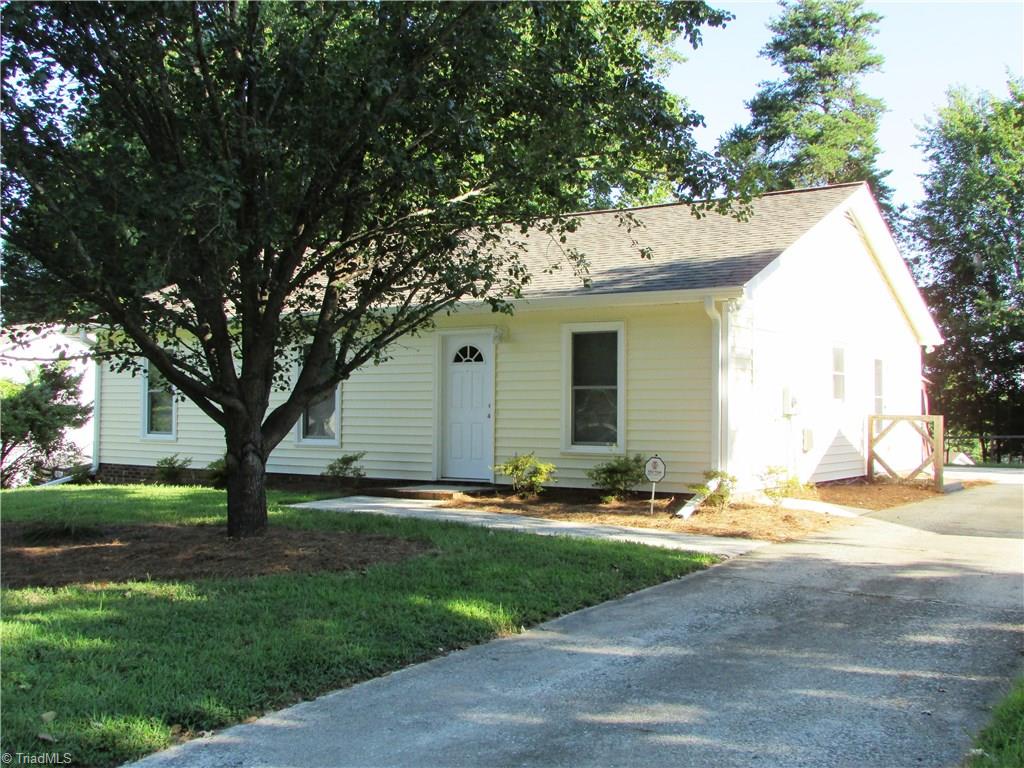 524 Apple Ridge Road Greensboro, NC 27406 - Photo 1 of 17 Gallery Image 1
