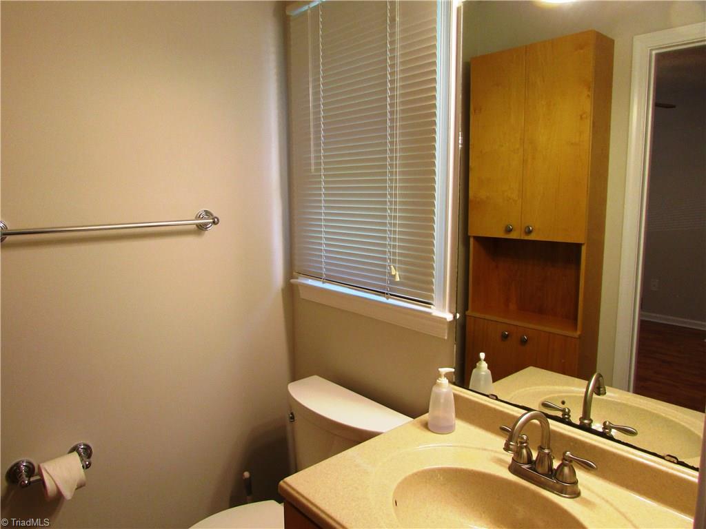 524 Apple Ridge Road Greensboro, NC 27406 - Photo 12 of 17 Gallery Image 12