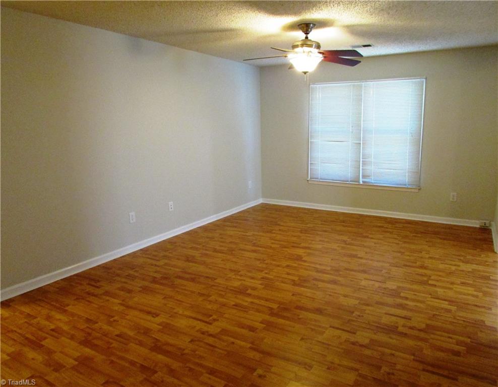 524 Apple Ridge Road Greensboro, NC 27406 - Photo 7 of 17 Gallery Image 7