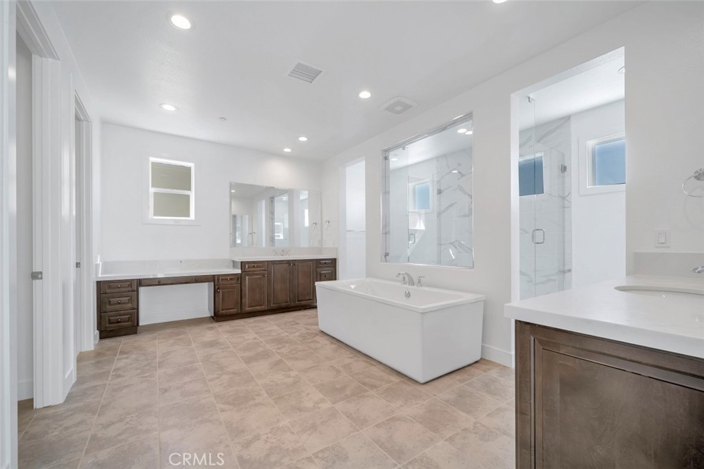 20626 Deer Grass Court Porter Ranch, CA 91326 - Photo 7 of 46