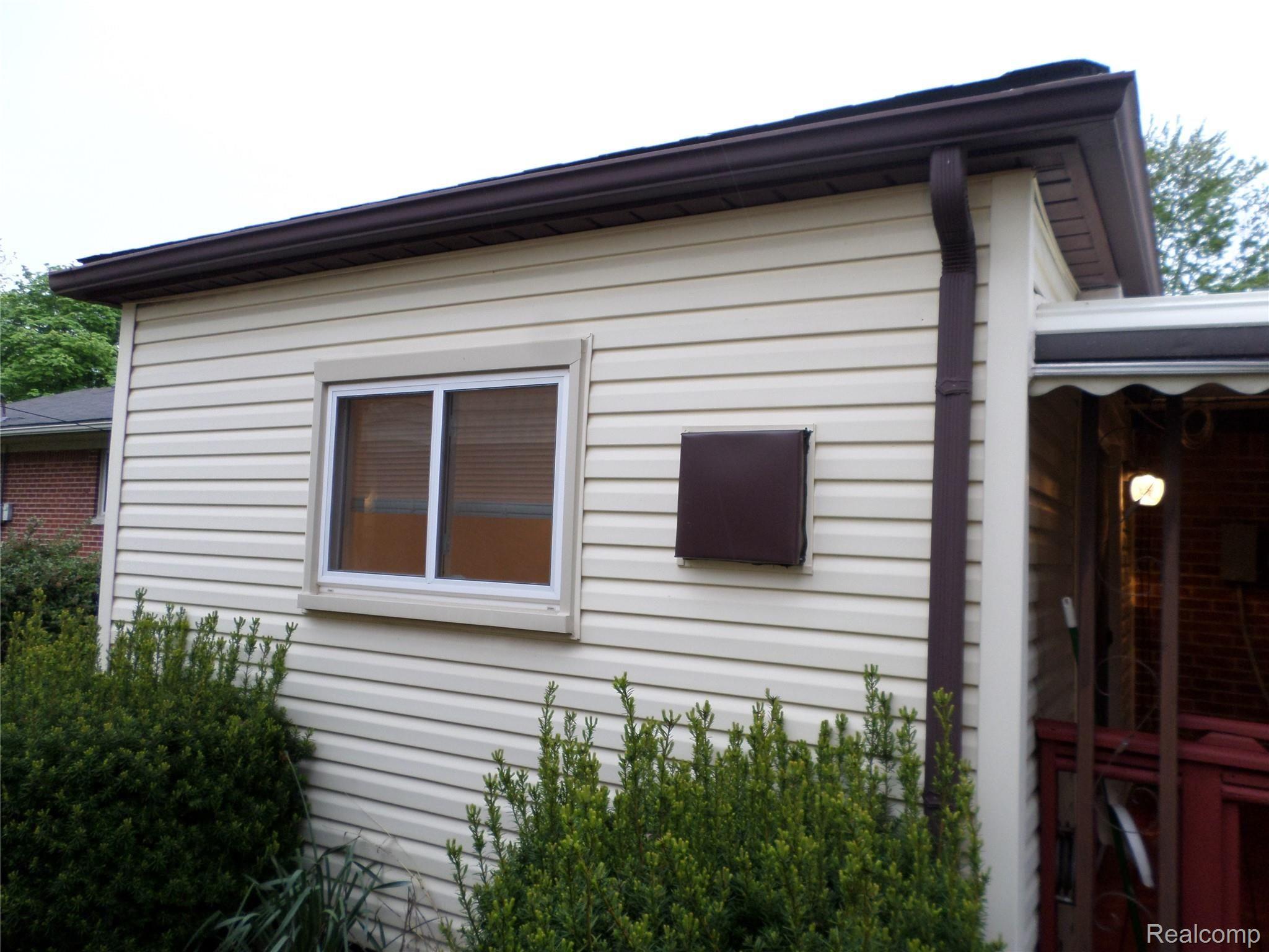 744 South Henry Ruff Road Westland, MI 48186 - Photo 34 of 35 REAR VIEW.JPG