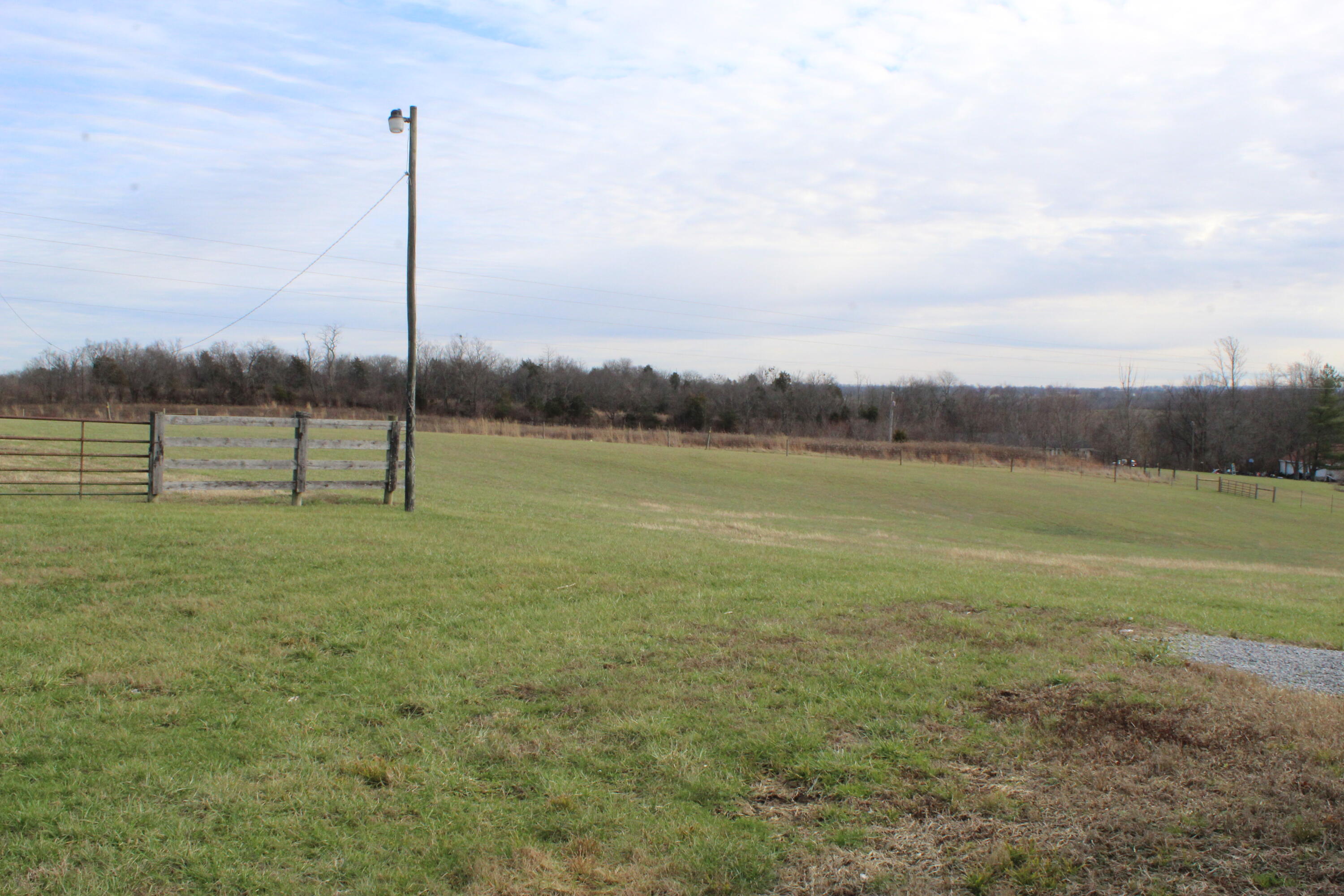 1110 Battlefield Road Perryville, KY 40468 - Photo 16 of 29 IMG_2512