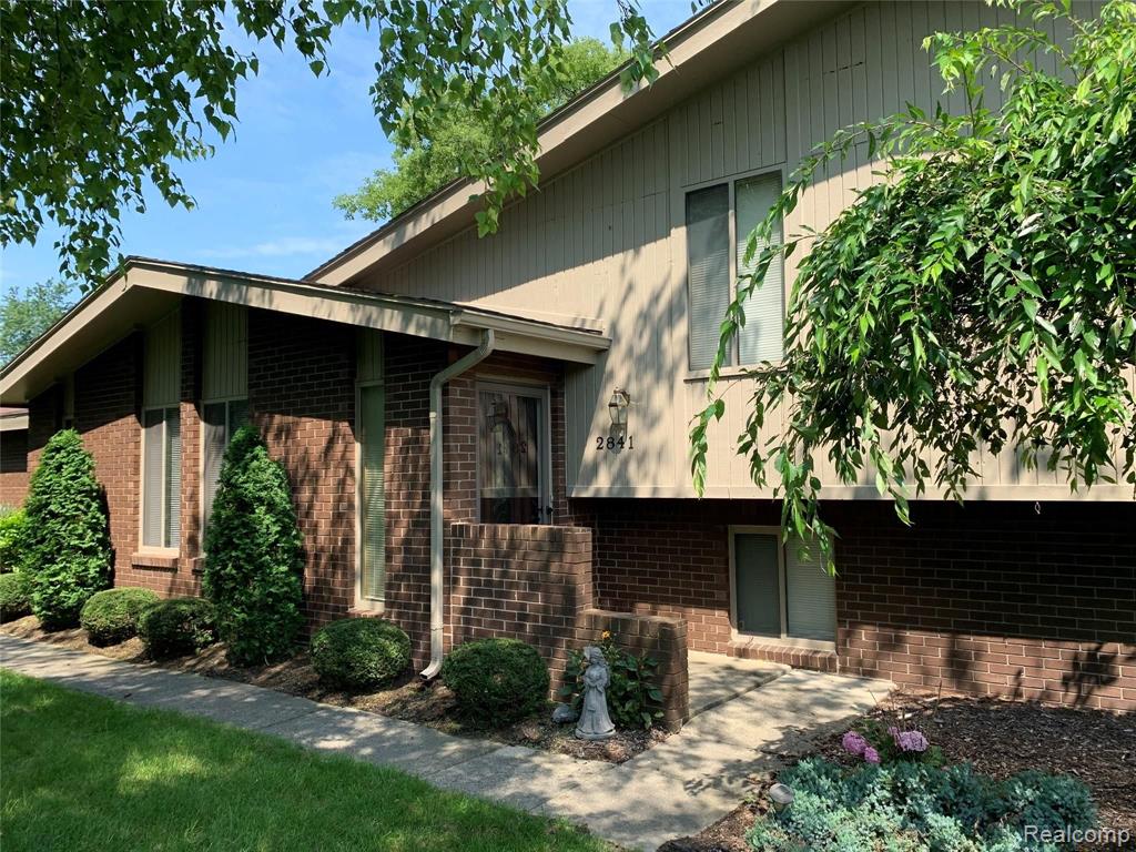 2841 Grant Road Rochester Hills, MI 48309 - Photo 3 of 47
