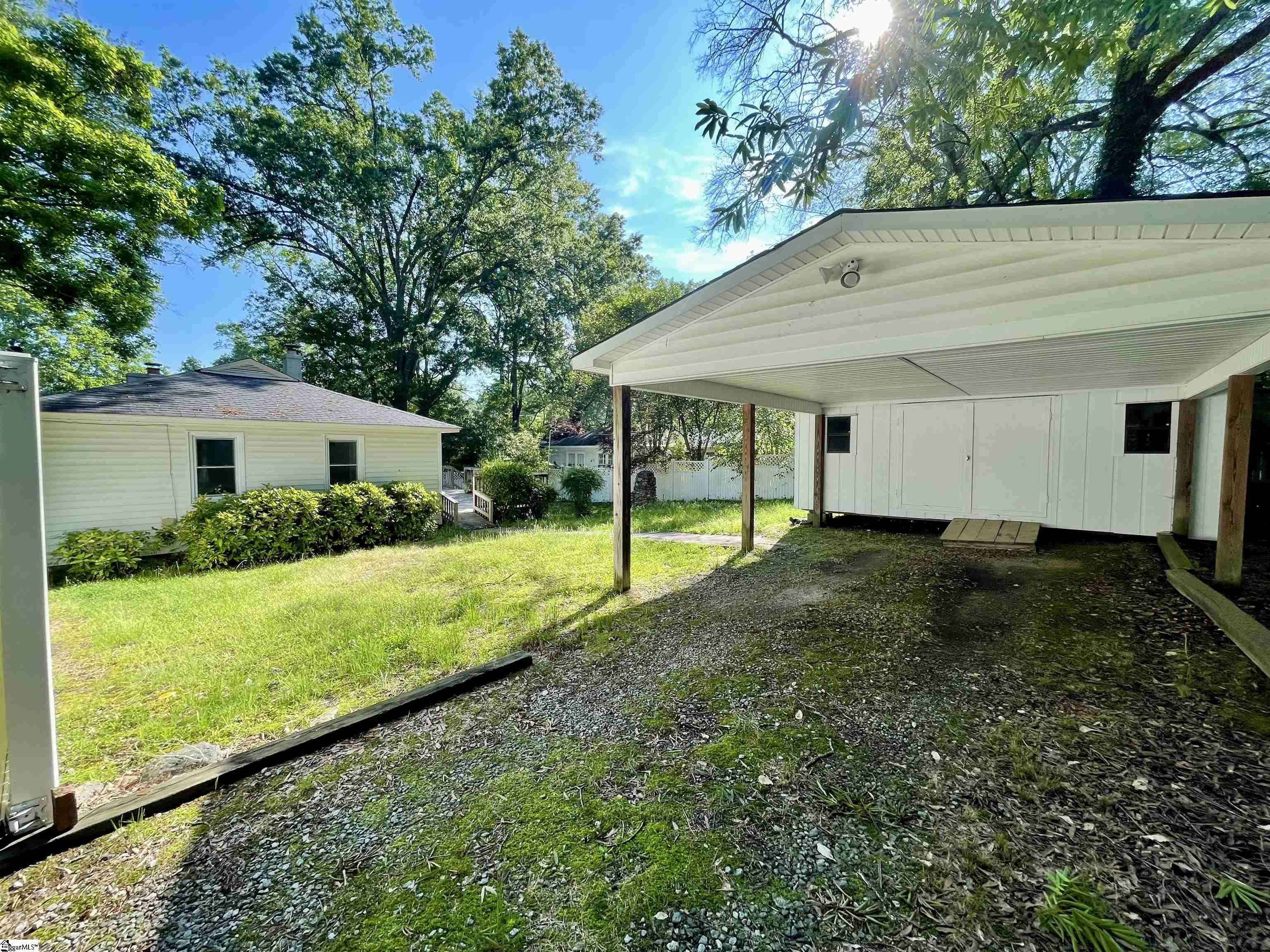 600 Calvert Avenue Clinton, SC 29325 - Photo 20 of 25